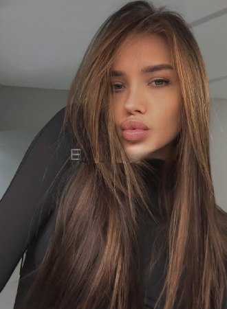 Masseuse Monica